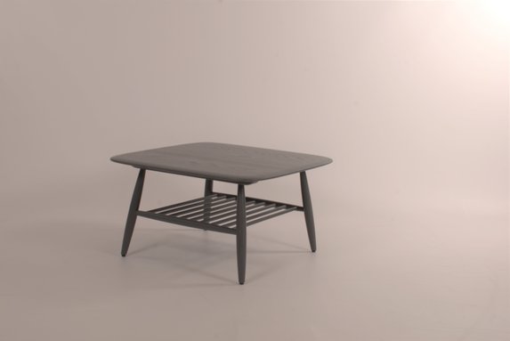 Image of Von Magazine Table in WG