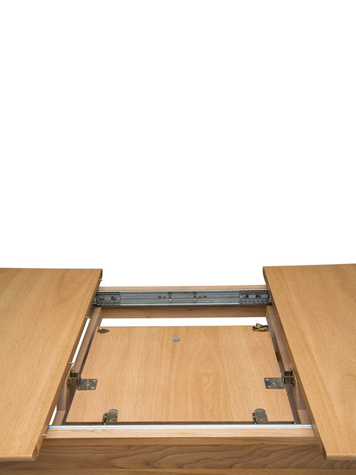 Image of Teramo Medium Extending Dining Table