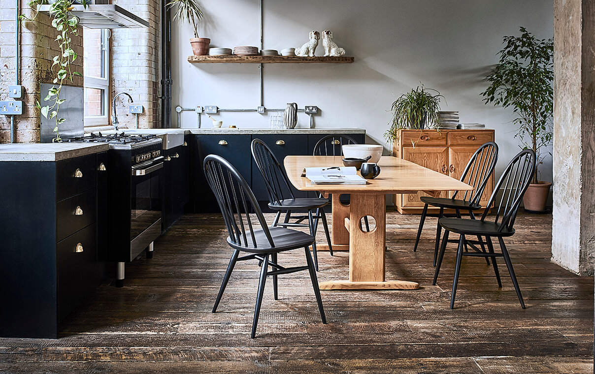 ercol windsor dining table and chairs