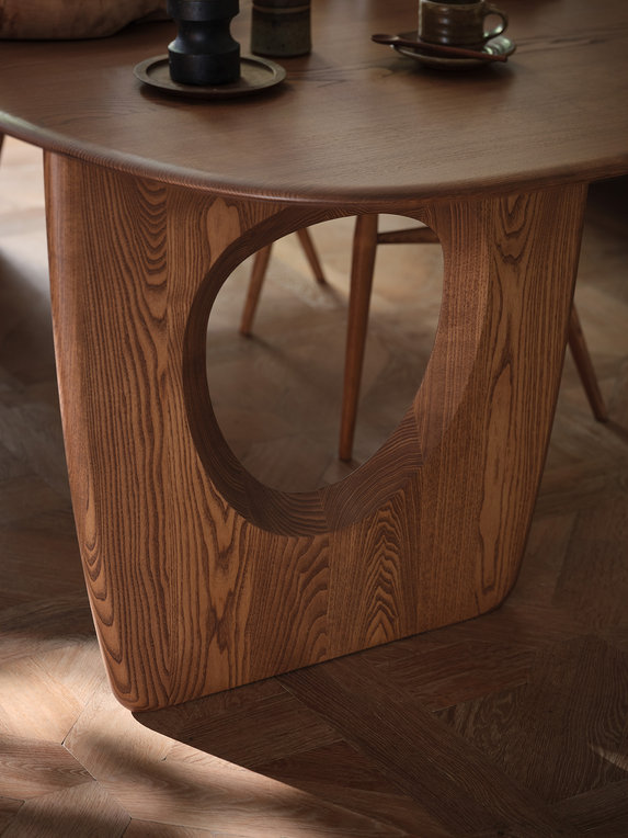 Image of Highmoor Extending Dining Table