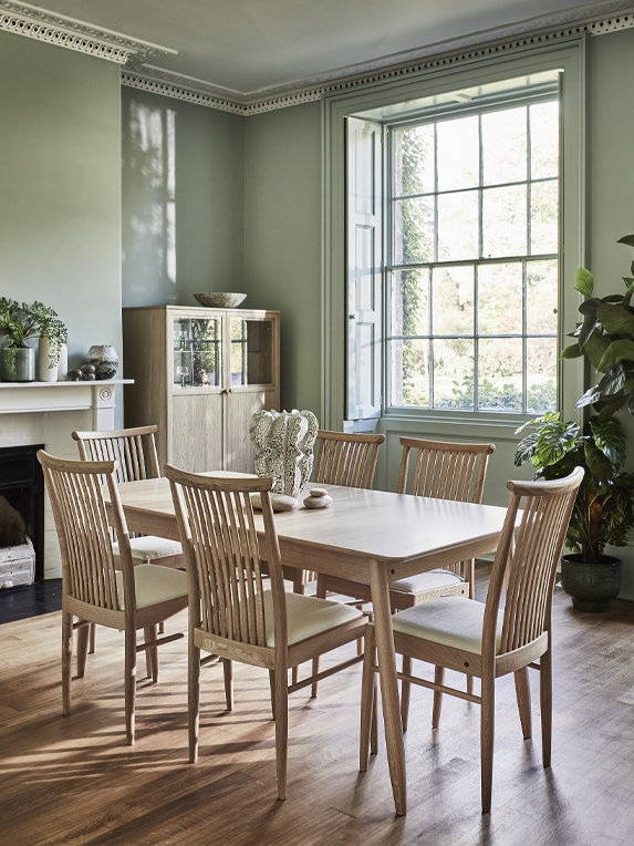 ercol teramo dining table and chairs