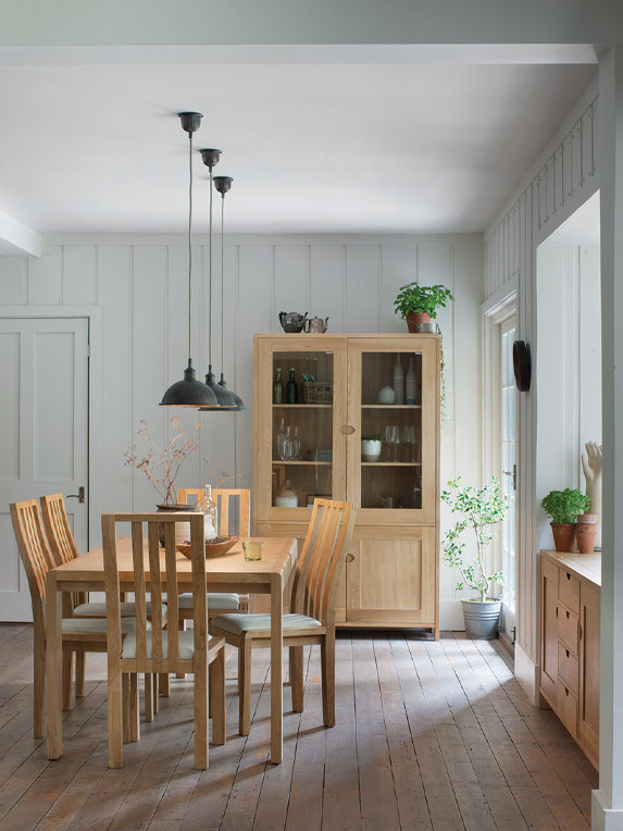 herringbone pattern dining table