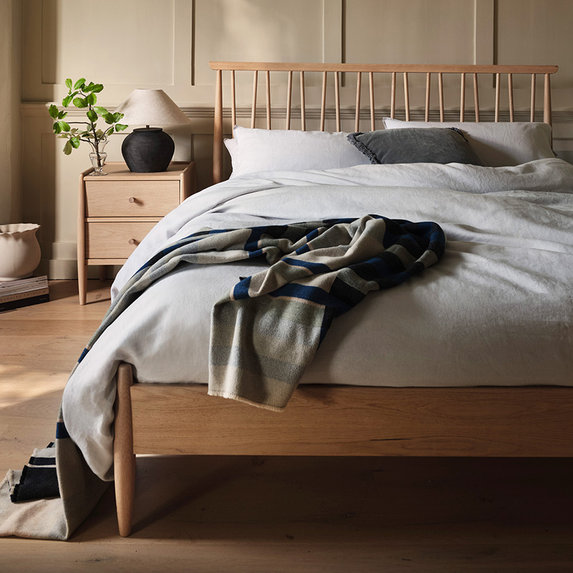 Winslow Kingsize bed