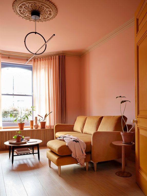 Image of Loreta Chaise
