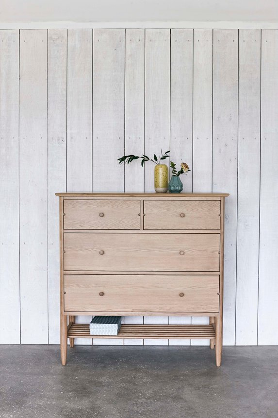 Image of Hartwell 4 Drawer Chest in DM Oak